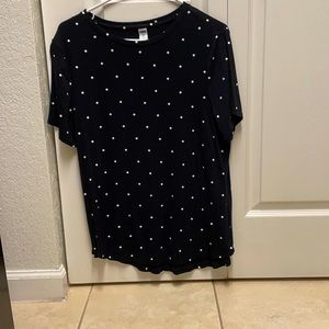 Large old navy shirt sleeve shirt! Cute black shirt with white polka dots.